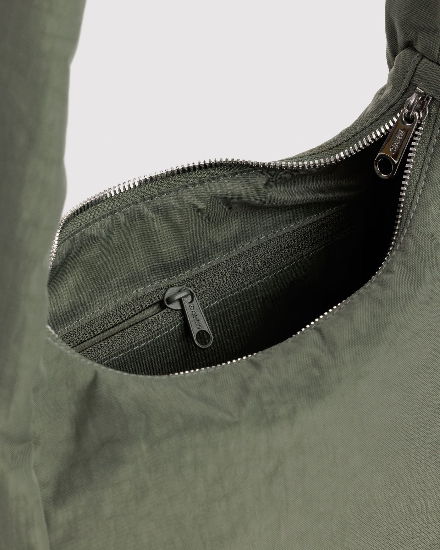 Small Nylon Meringue Bag F6