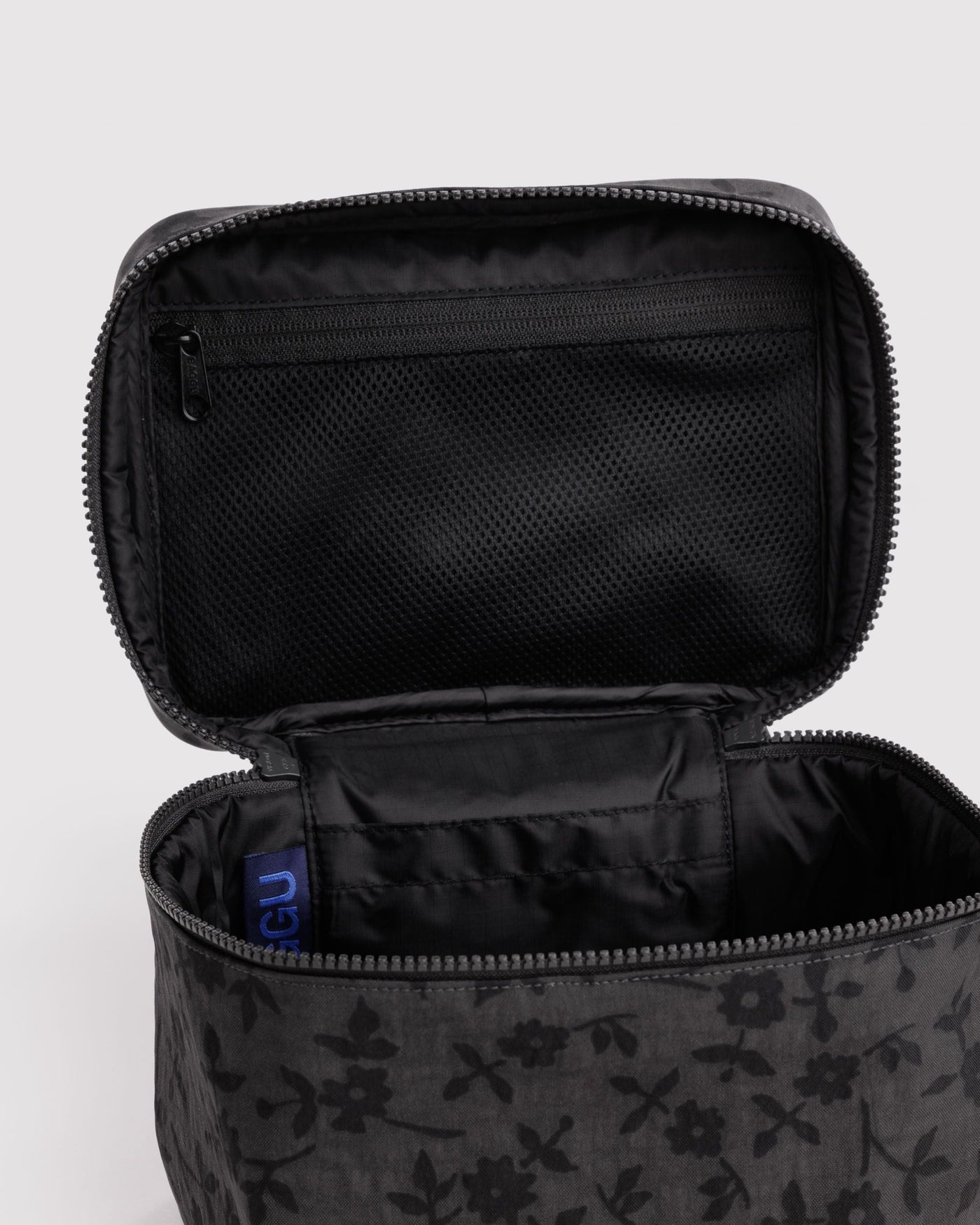 Large Cosmetic Case B1