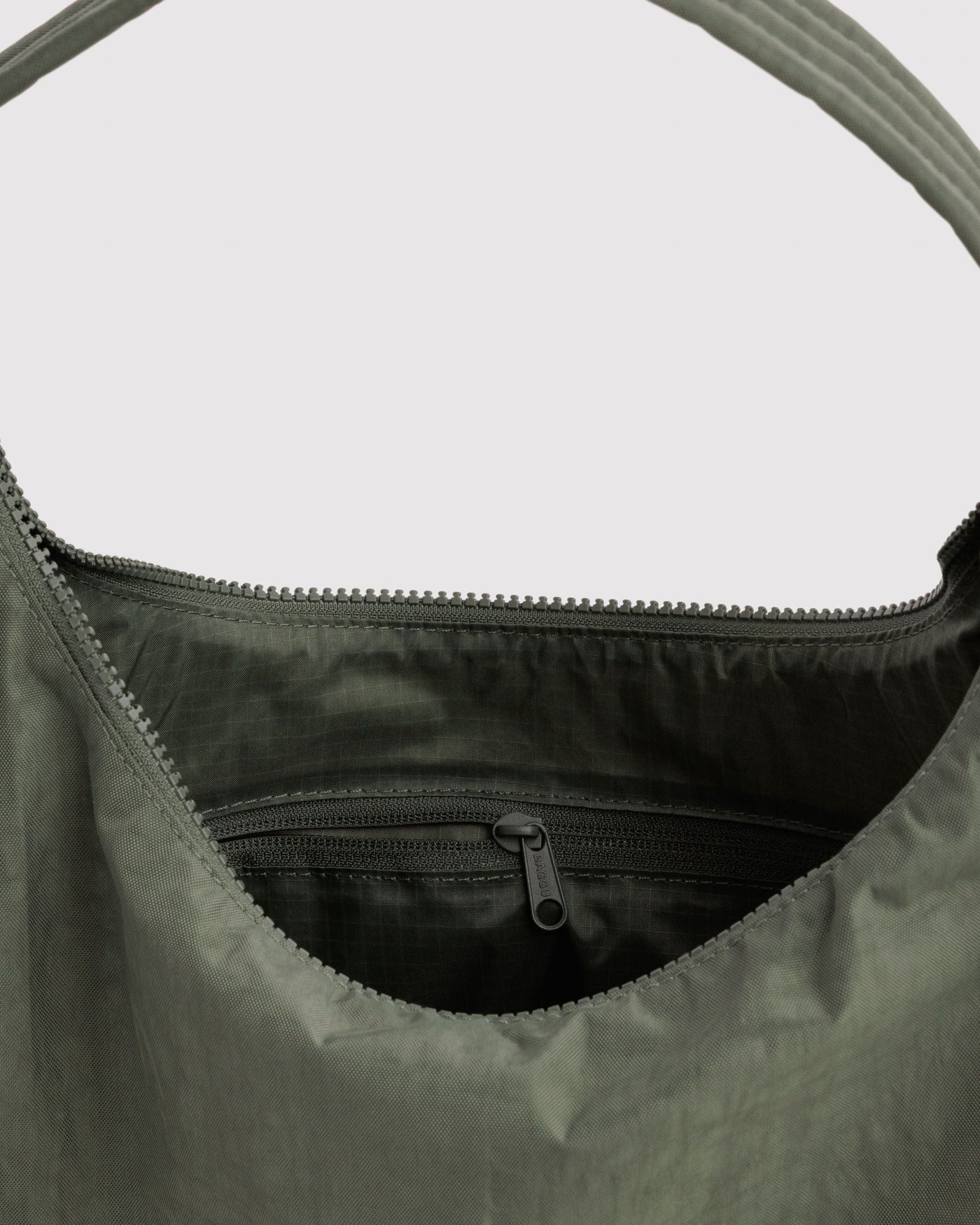 Nylon Shoulder Bag C4