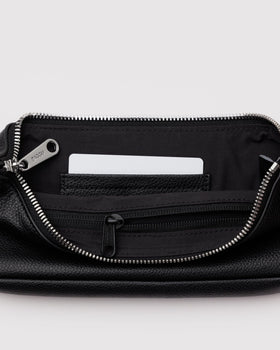 Recycled Leather Pochette K6