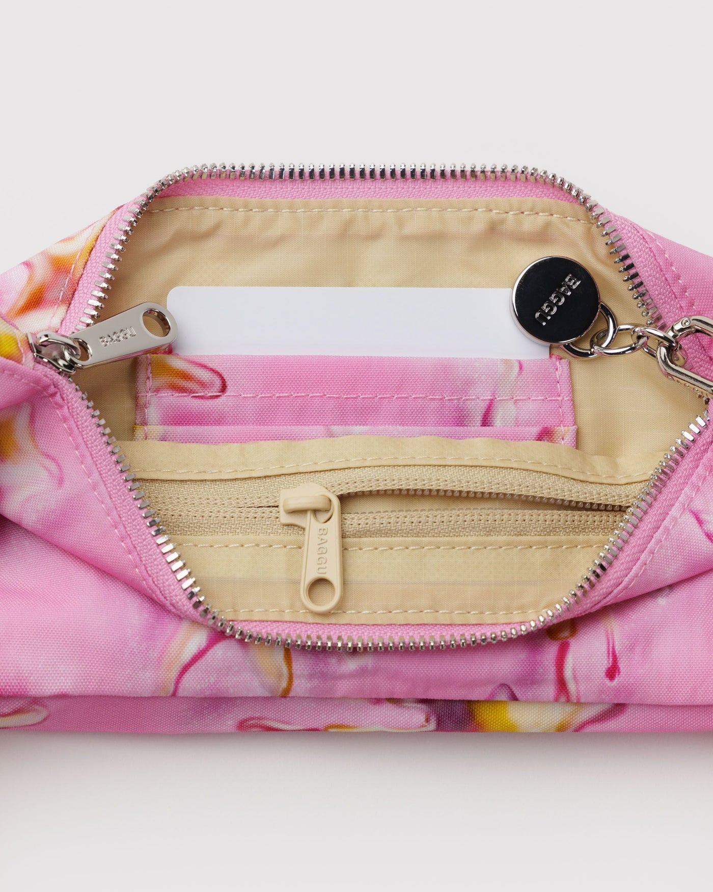 Nylon Pochette Q7