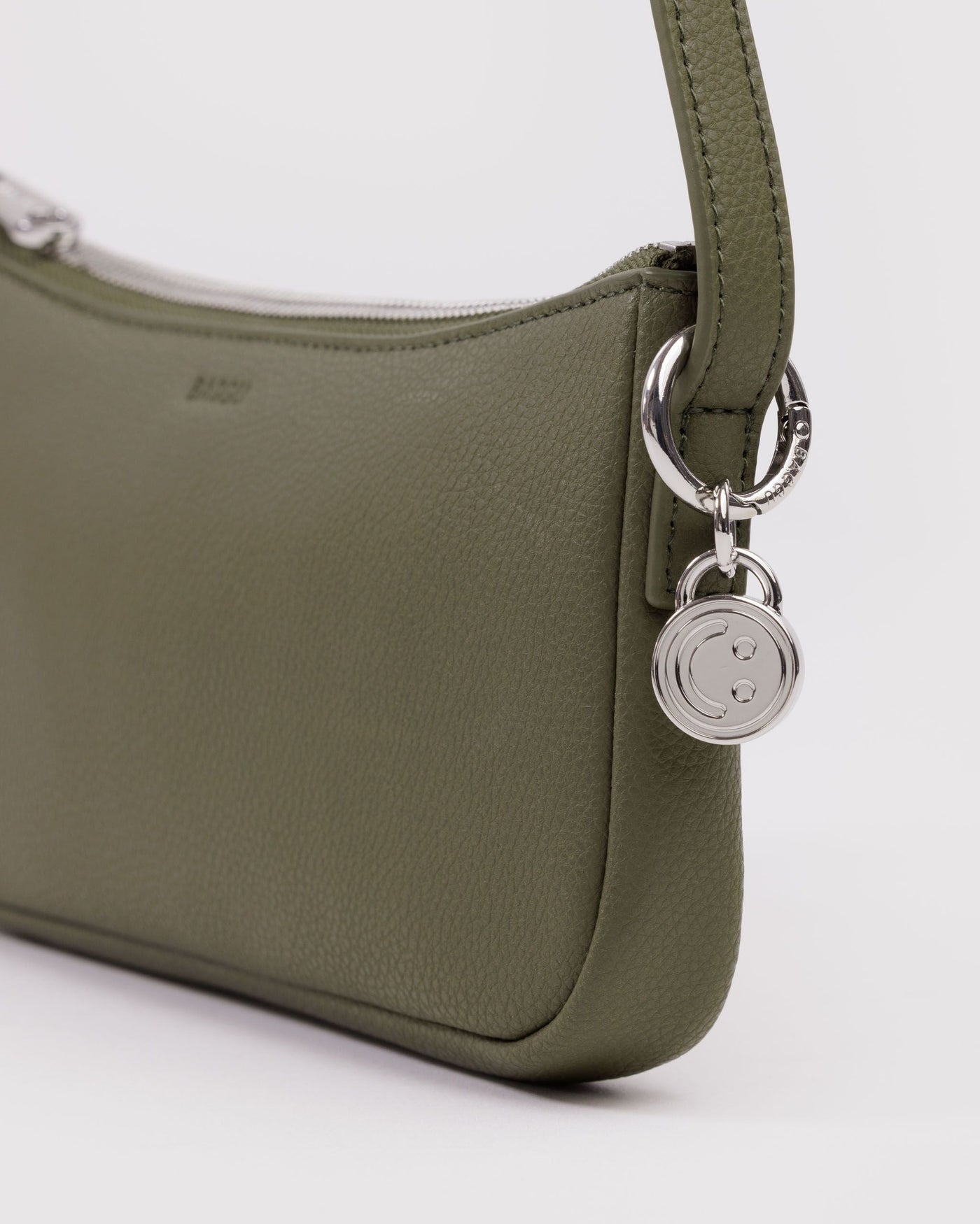 Recycled Leather Pochette K6