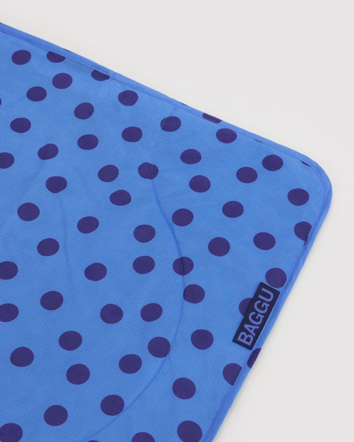Puffy Picnic Blanket G5